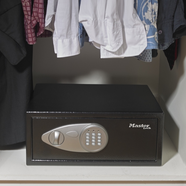 Master Lock X075ML kompaktní trezor 22 l poškozený obal