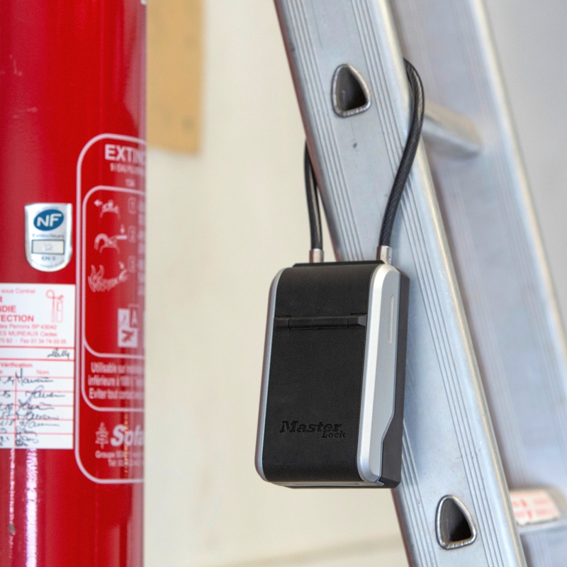 Master Lock 5482EURD schránka na klíče s lankem velká